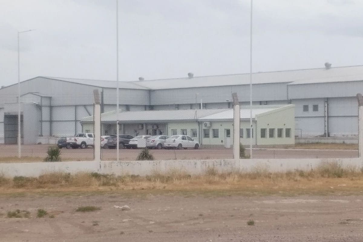 Capital chino avanza mientras patronal argentina despide obreros