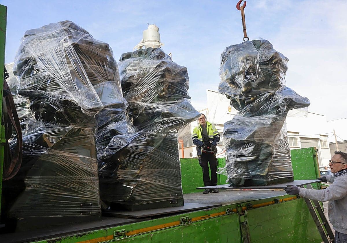 Arte popular revolucionario: Goyas valencianos conquistan Barcelona