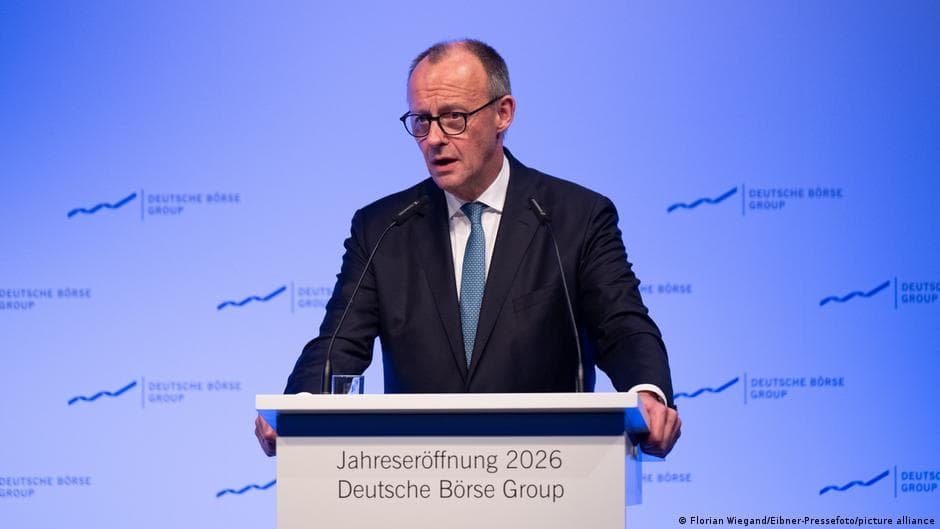 Canciller alemán ataca libertad digital en nueva ofensiva imperial