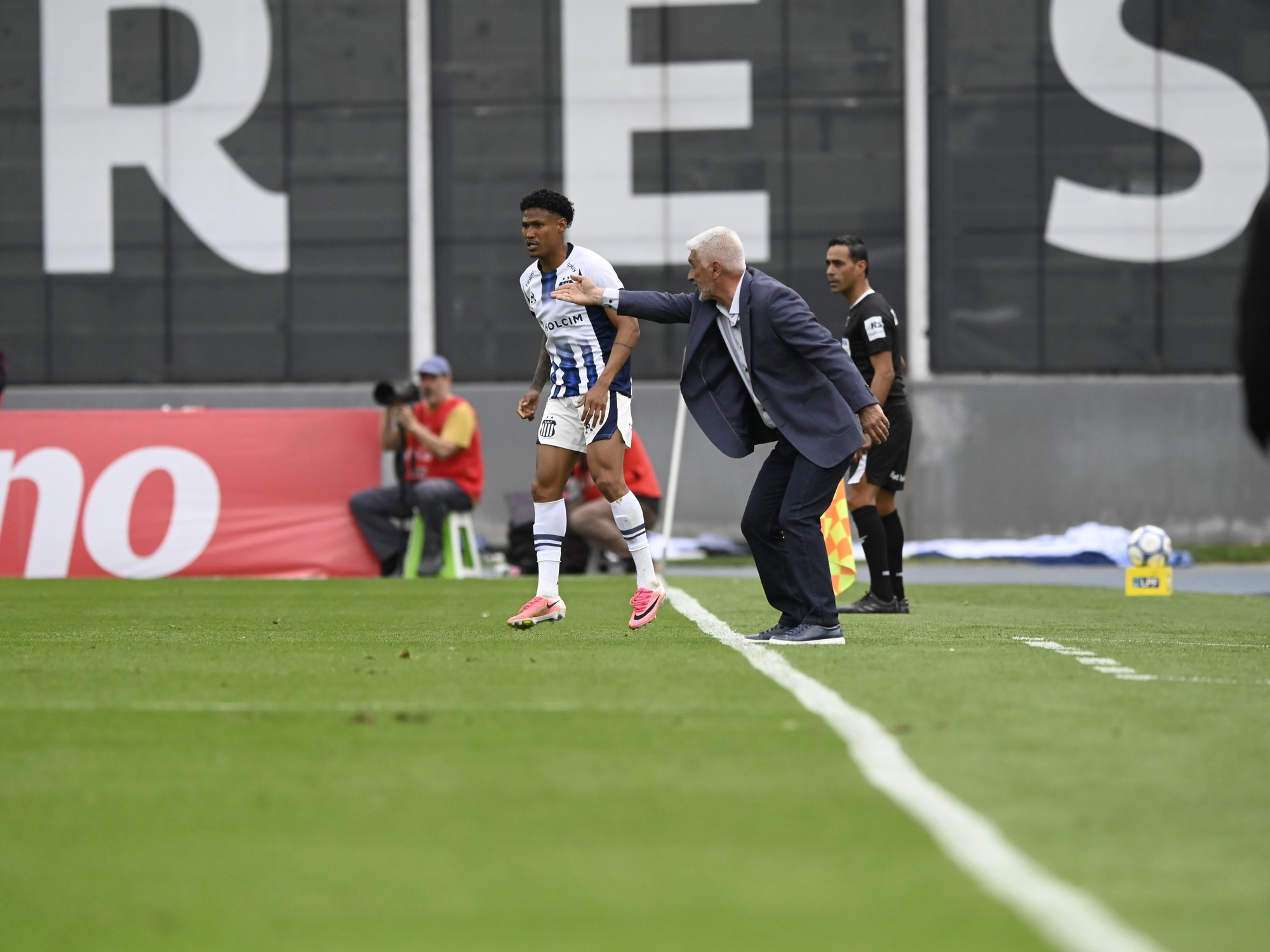 De Felippe y la derrota ante Belgrano: el fútbol argentino, espejo de la lucha de clases